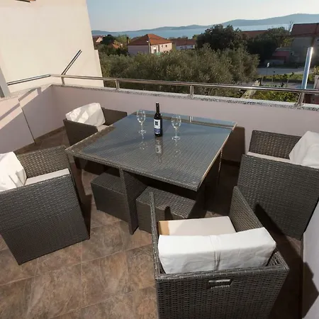 Dona Guest house
