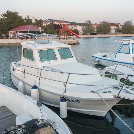 Dona 3* Bibinje