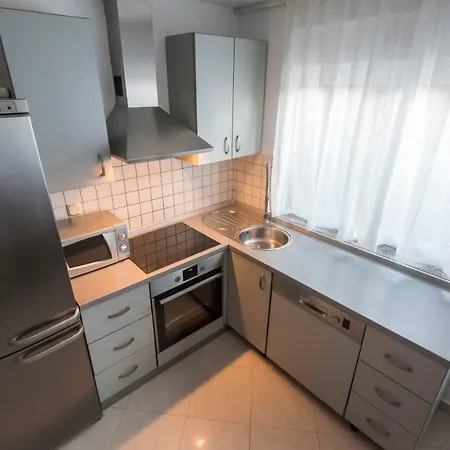 Guest house Dona 3*