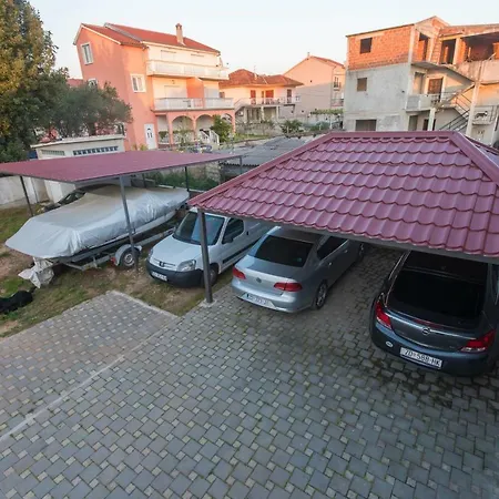Dona 3* Bibinje